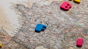 Marché de producteurs locaux à Saint-Étienne, produits du terroir ligérien